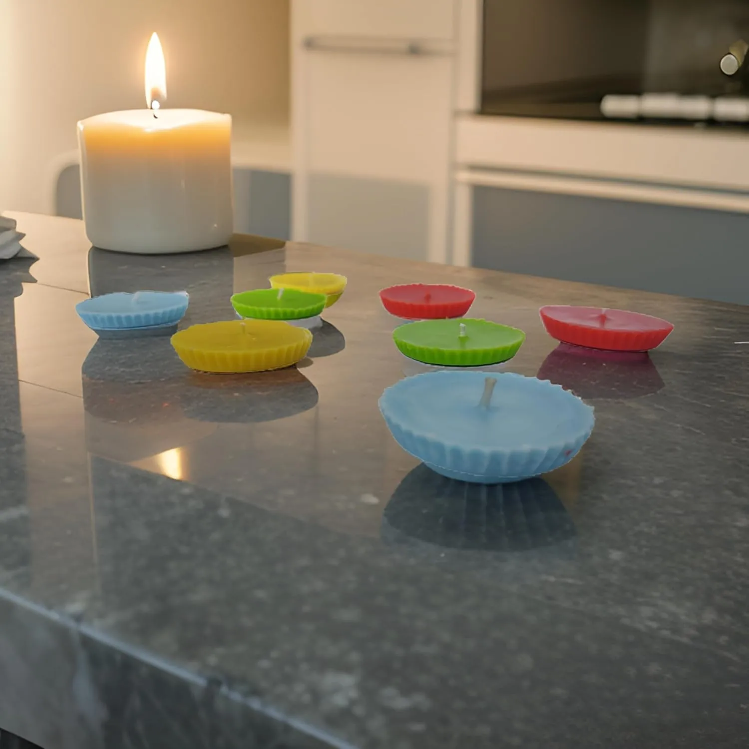 Floating Candle Set of 8 Candle | Diwali Candle Soya Wax Candle | Organic Candle | Best For Diwali with fragnance (Pack of 8, Red-Green-Blue-Yellow)