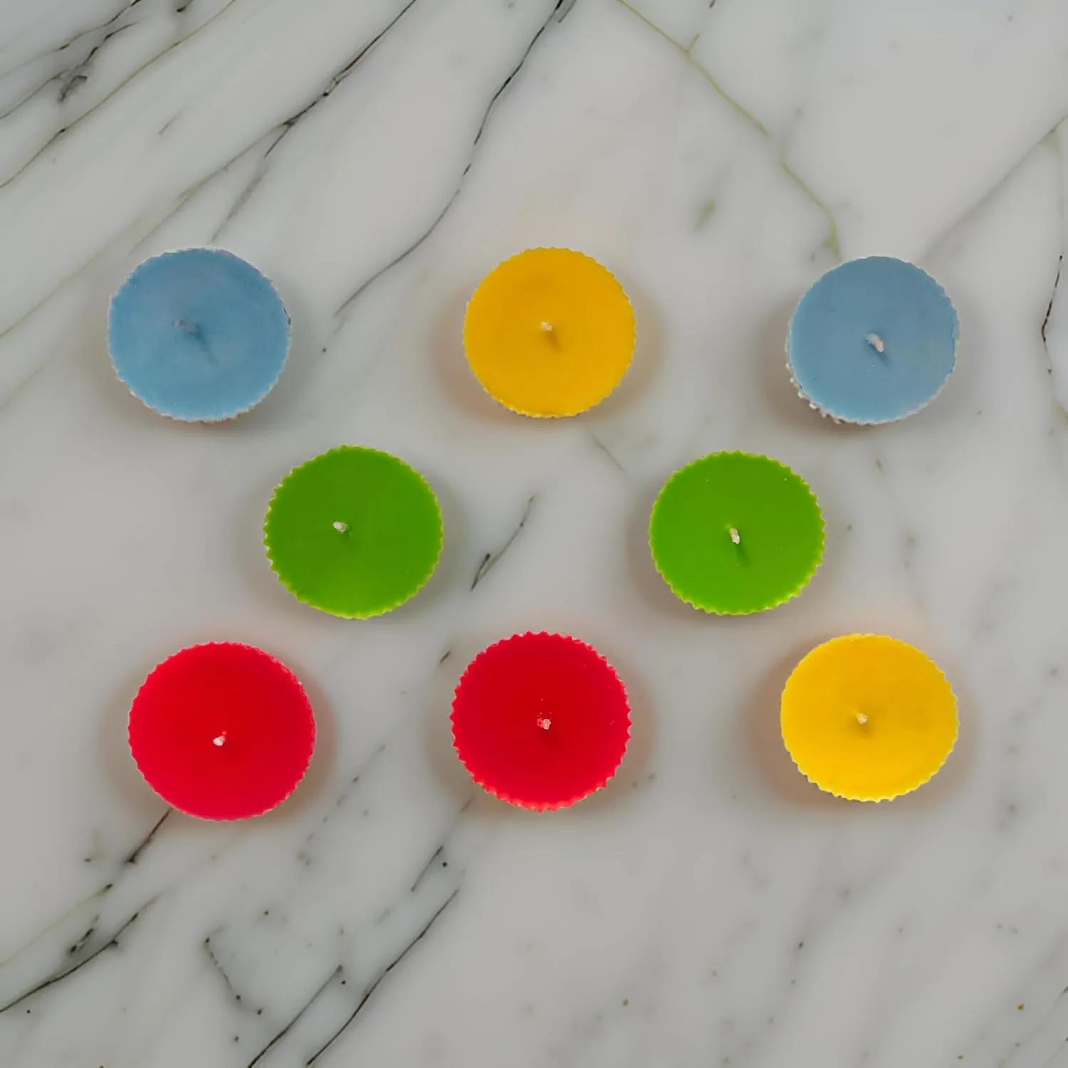 Floating Candle Set of 8 Candle | Diwali Candle Soya Wax Candle | Organic Candle | Best For Diwali with fragnance (Pack of 8, Red-Green-Blue-Yellow)