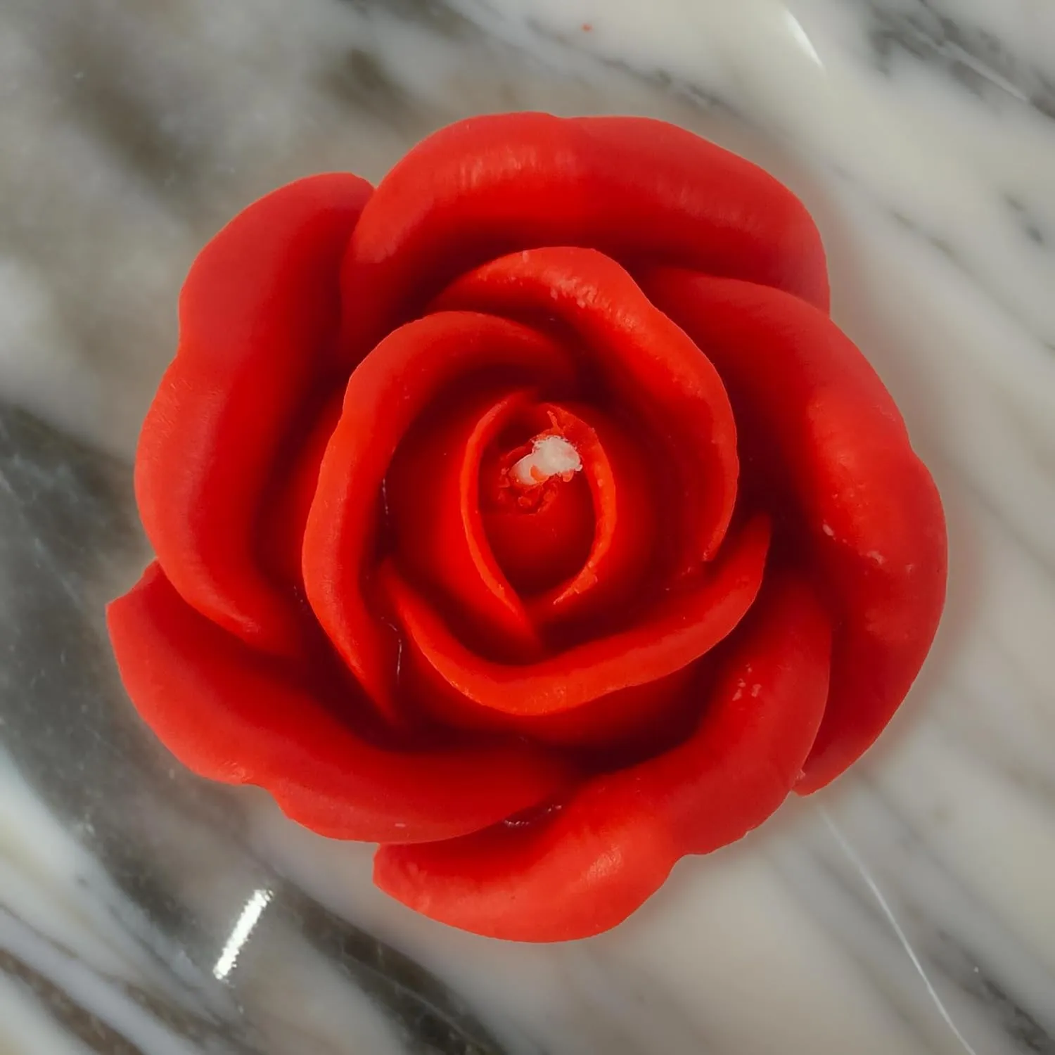 SS enterprise Rose Flower Shape for Home Decor | Romantic Fragrance | Smoke-Free | Romantic Night Pillar Candle (Pack of 1, Red)