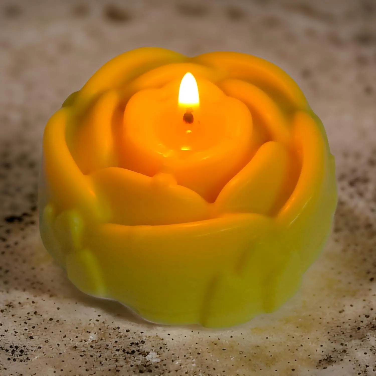 Rose Shaped Fragrance Candles for Home Decor, Smoke-Free, Romantic Night Pillar Candles, Pack of