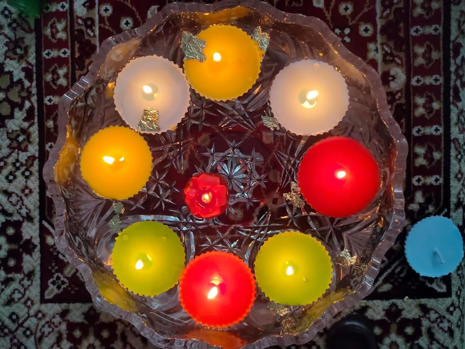 Floating Candle Set of 8 Candle | Diwali Candle Soya Wax Candle | Organic Candle | Best For Diwali with fragnance (Pack of 8, Red-Green-Blue-Yellow)