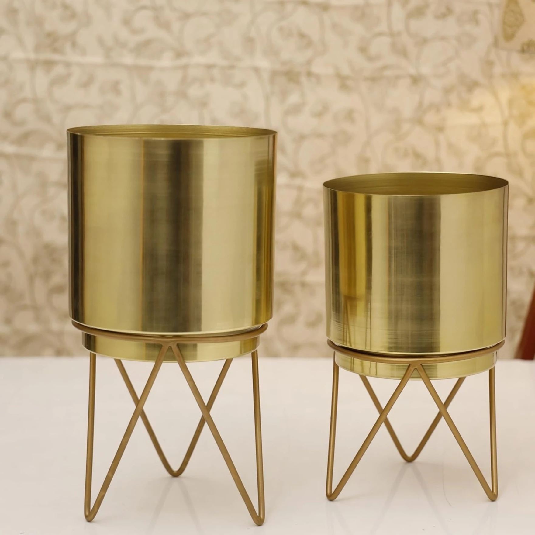 Elle Antique Gold Metal Planter with Stand |Pack of 2  Planters for Living Room, Bedroom Decor (Gold Elle Antique)
