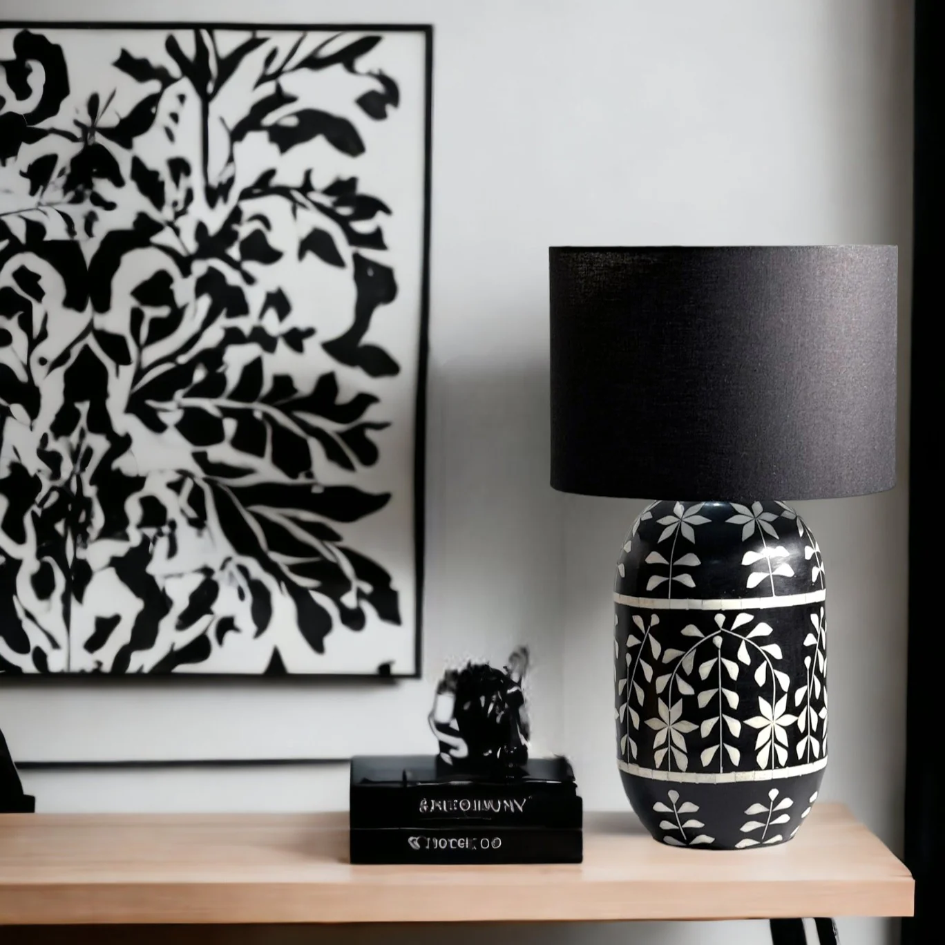 Kalla Petal Table Lamp - Elegant Iron Base & Eclectic Design