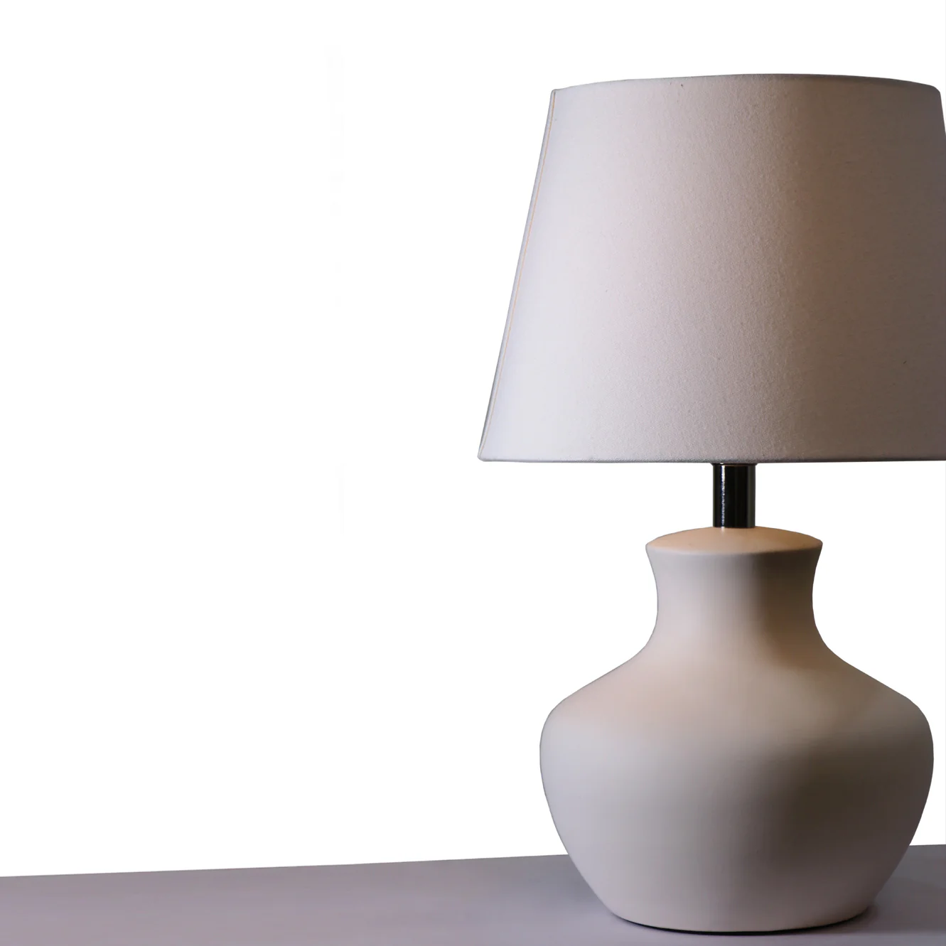 Krug Table Lamp - Elegant Iron Base & Eclectic Design