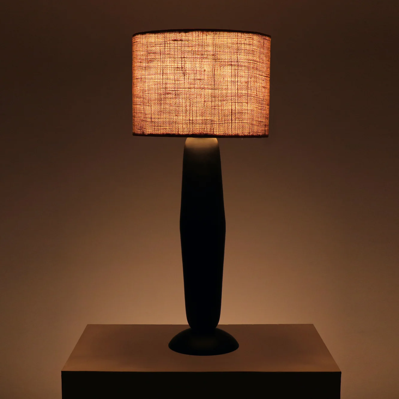 Noirjute Table Lamp - Elegant Iron Base & Eclectic Design