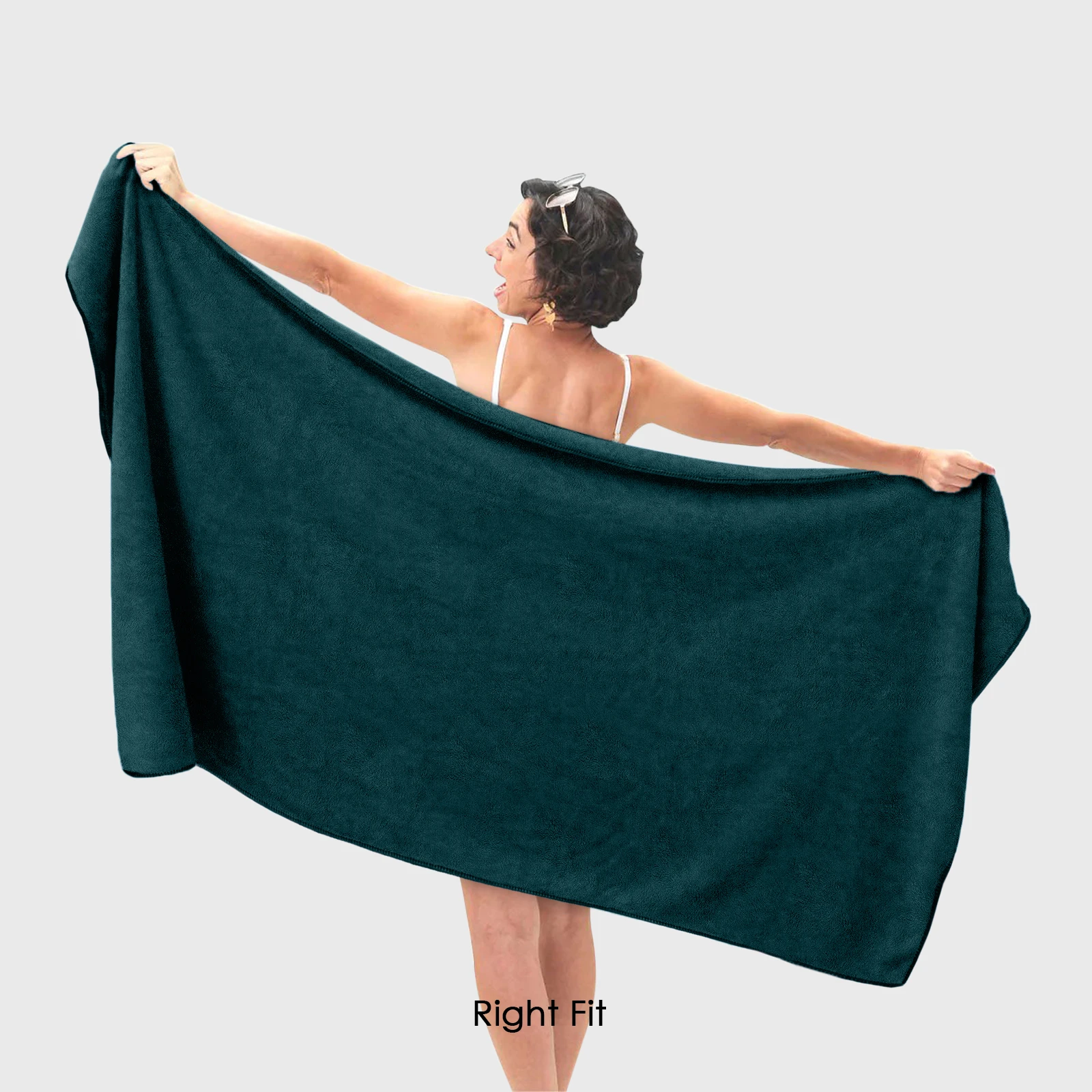 HOUSSE Premium Microfiber Bath Towel - Extra Large 75x150cm Quick Dry Towels for Women Men & Kids | Super Soft Plush 550 GSM | Ultra Absorbent for Home Swimming Sports & Travel (Jungle Green)