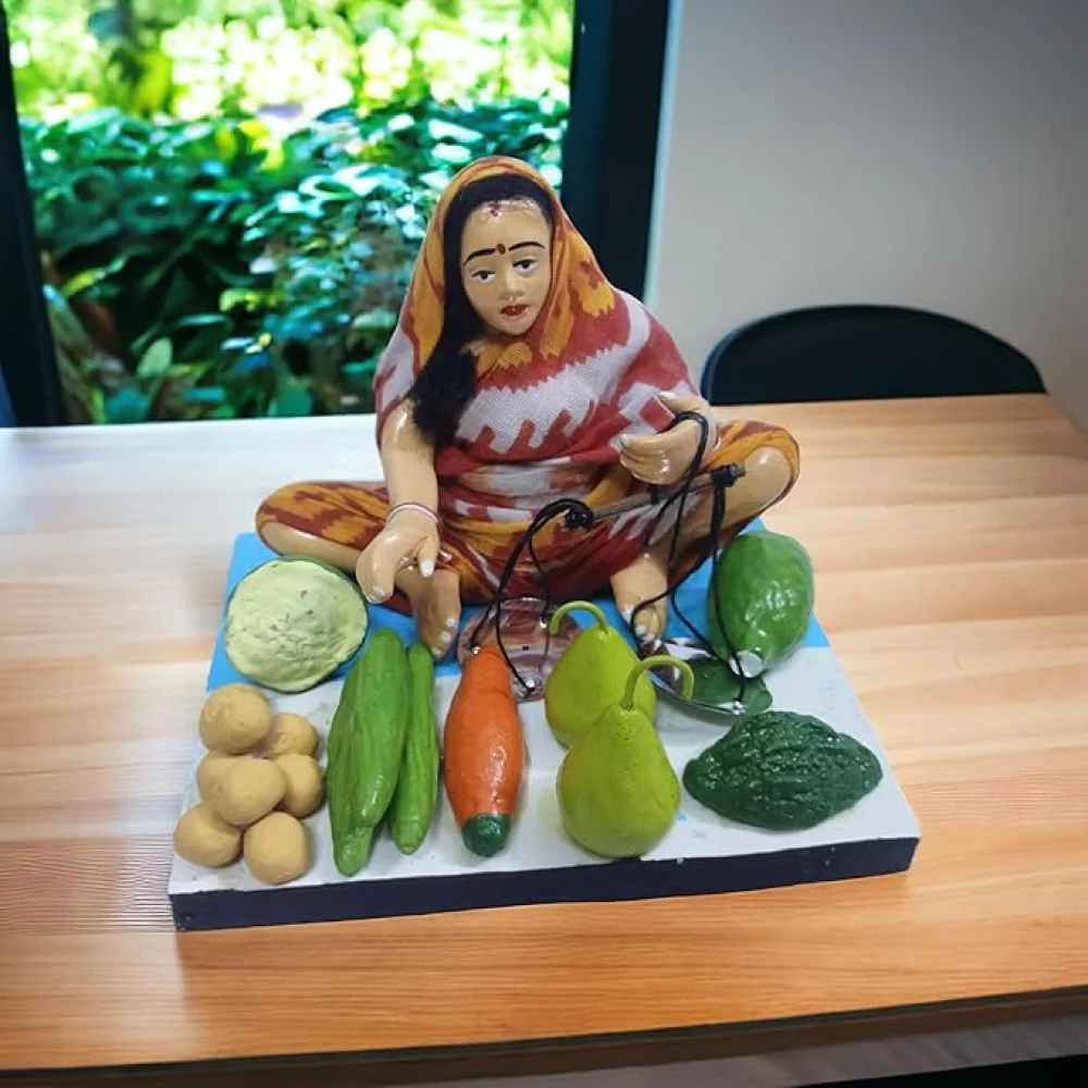 Handmade Clay Doll Human Working Figure for Gift & Décor,Women Vegetable Seller Human Figure Miniature Idol, Housewarming Gifting, Table Décor