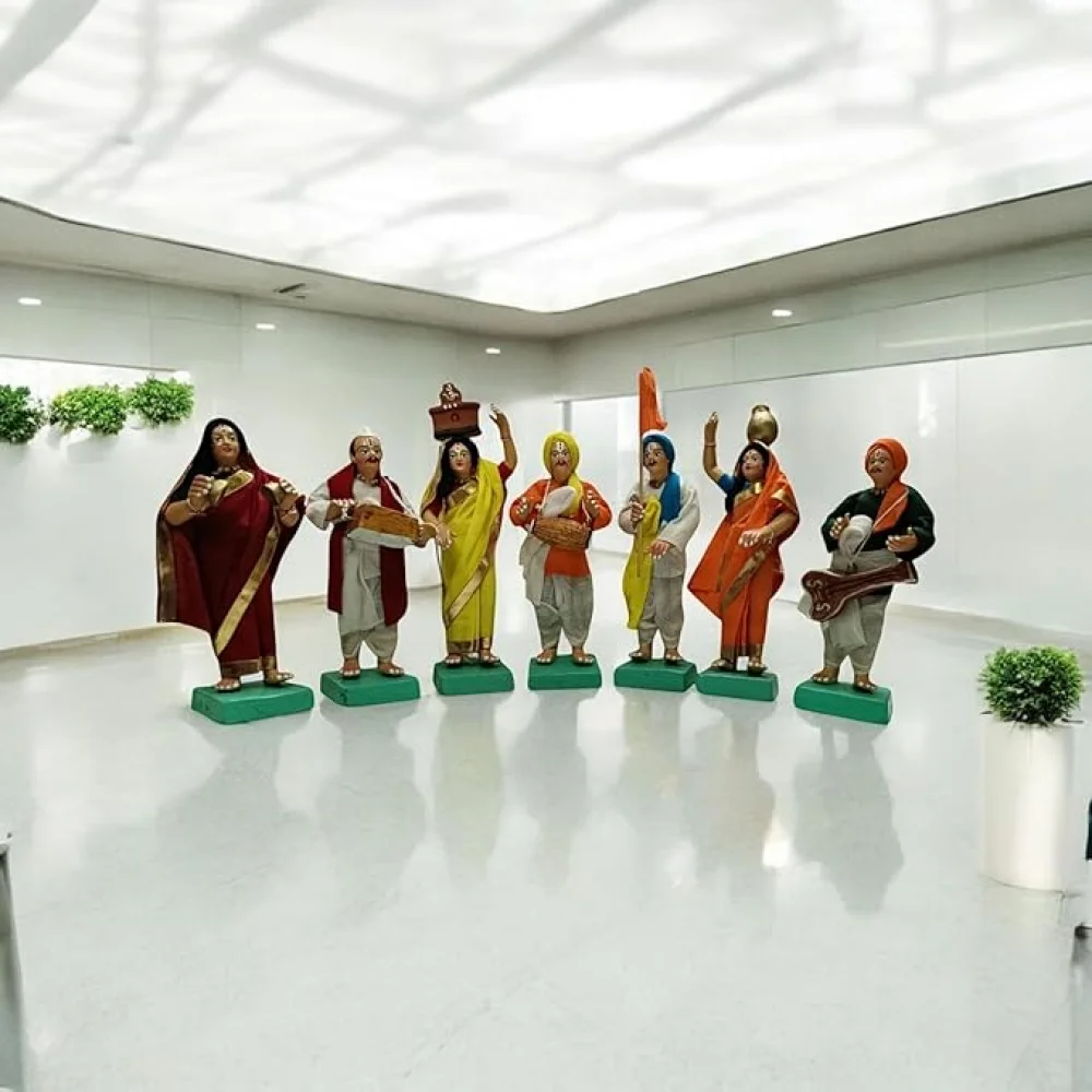 Traditional Varkari Samprday Figurine Set 7 Piece Terracotta Musicians, Handcrafted Terracotta Home Decor Ganesh Chaturthi Pooja Decorations Diwali Decorations, Multicolour