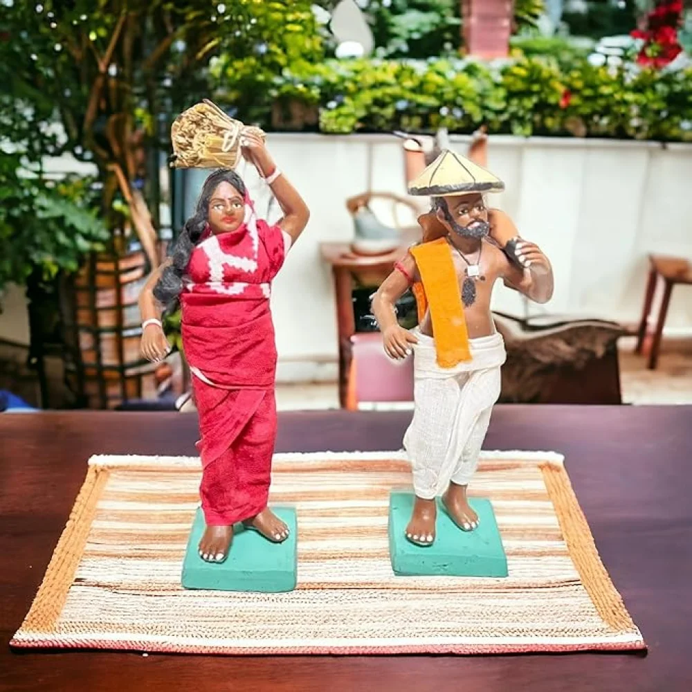 Handmade Clay Doll Human Working Figure for Gift & Décor, Farmer & Farmer Wife Pair Human Figure Miniature Idol, Housewarming Gifting, Table Decor