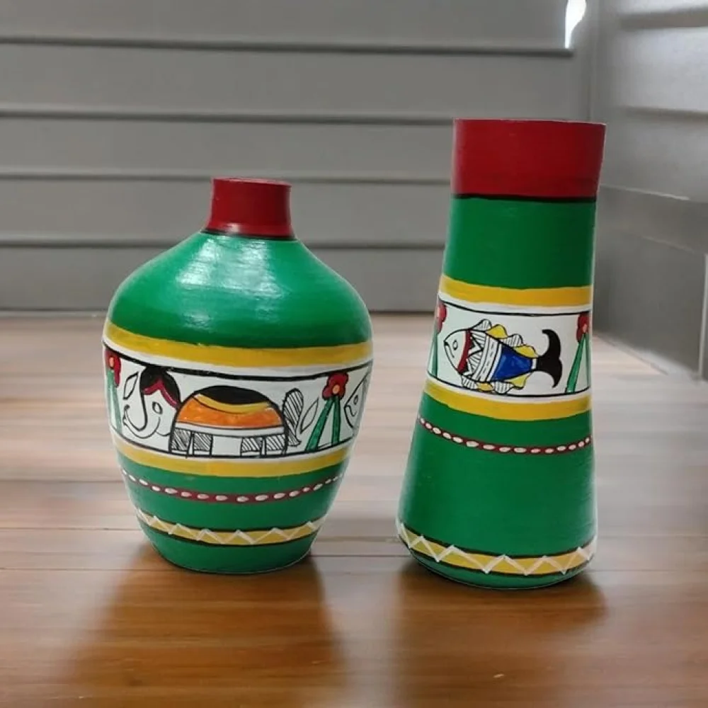 Handpainted Terracotta Pots Set of 2 for Home Dcor, Housewarming Gifting, Pots for Living Room, Corporate Gifting (Green, 19.5 x 20.2 cm)