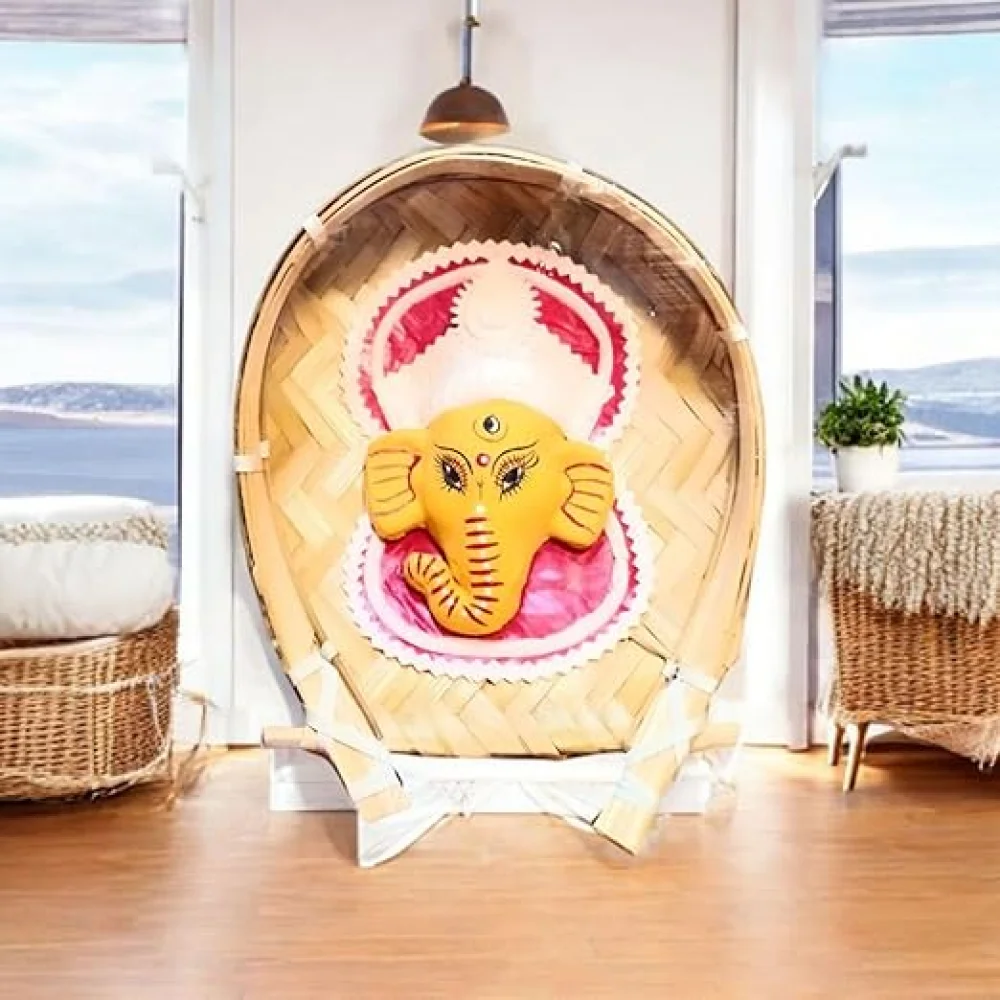 KARRU KRAFFT Ganesha Face wall Decor. Shola Pith Vinayaka face in Kulo, Bamboo Tray, Ganesha Murti decorative wall hanging, Ganesha face in Kulo