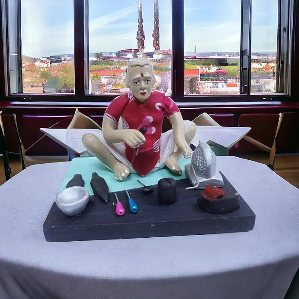 Handmade Clay Doll Human Working Figure for Gift & Décor,Iron Worker (Lohar) Human Figure Miniature Idol, Housewarming Gifting, Table Décor