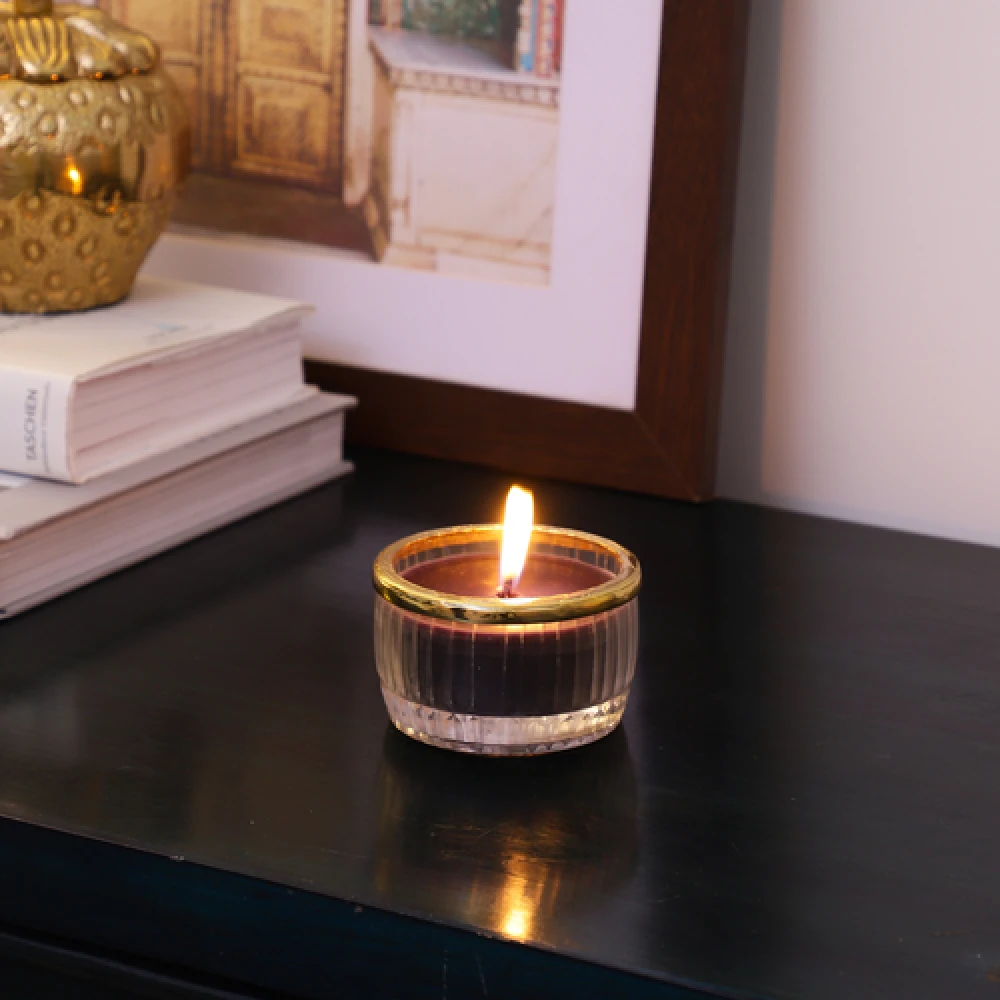 Snowy whisper scented candle glass jar with Golden Ring