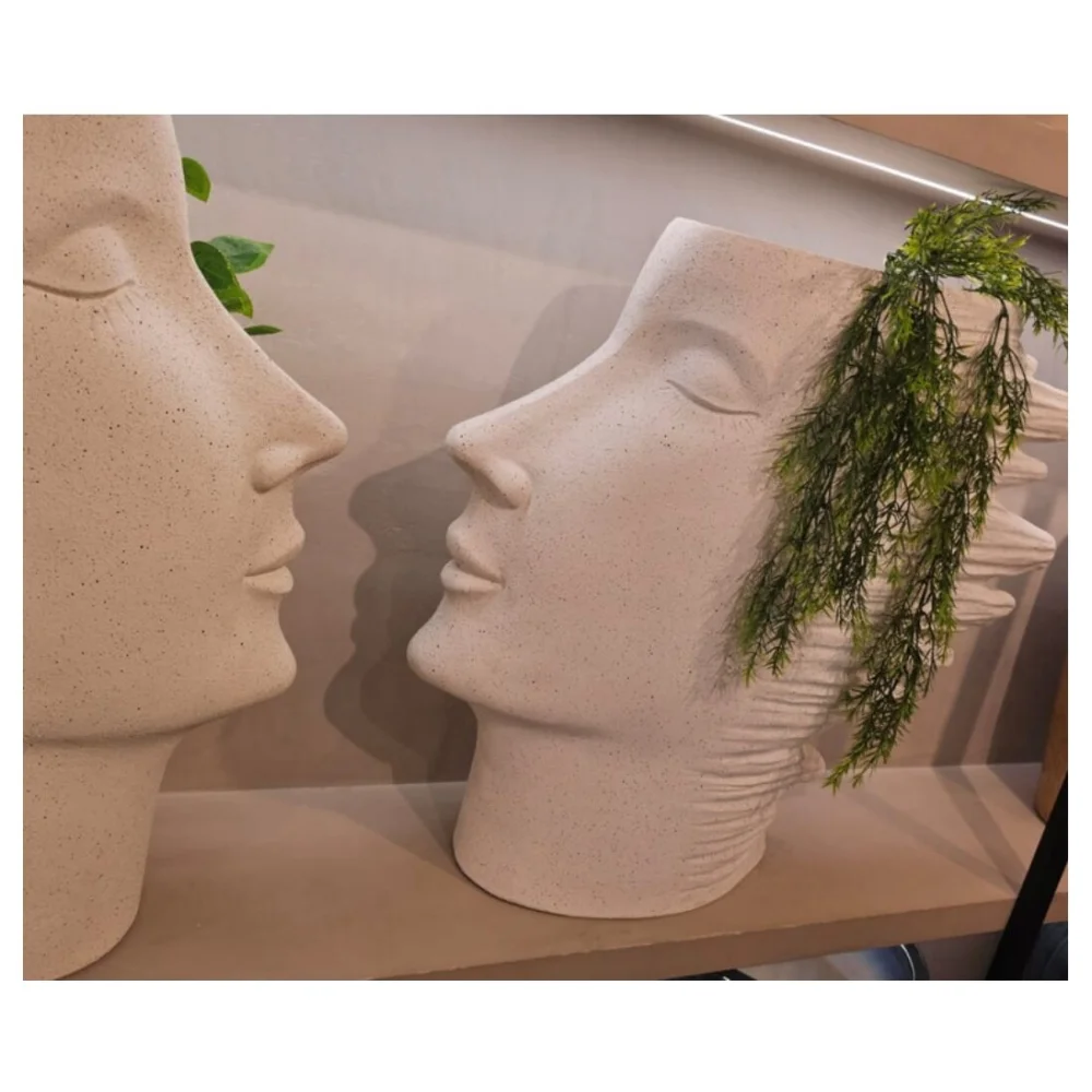 Elfloren premium 32-inch polyresin face vase with an artistic sculptural design, perfect for dried flowers, fresh flowers, pampas grass, or luxury tabletop decor.
