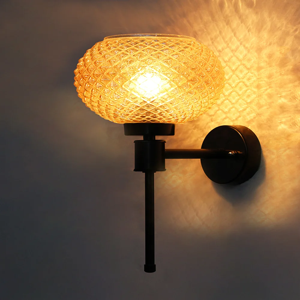 Amber Diamond Glass Black Wall Sconce | SKE-140010_ADGBWC