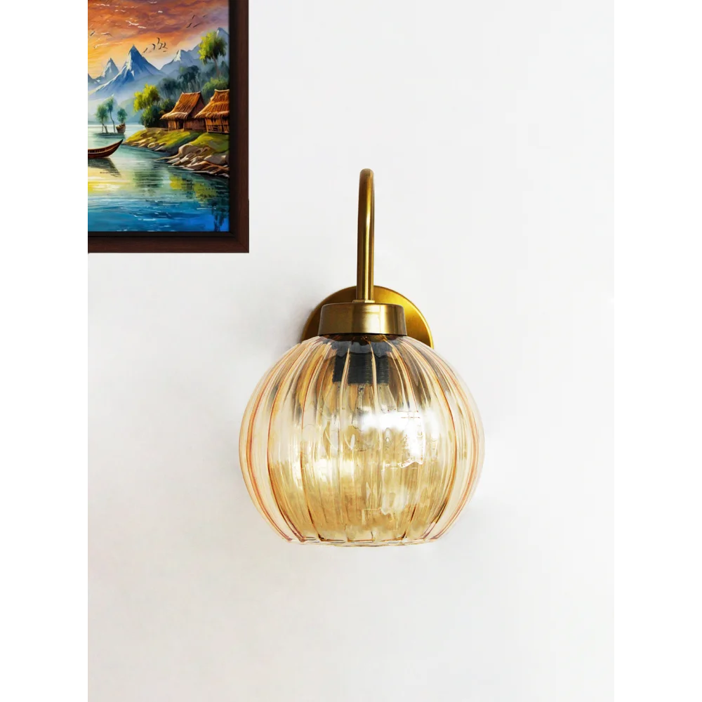 Decorative Brass Wall Sconce Ribbed Amber Glass | SKE-140063_DBWSRAG