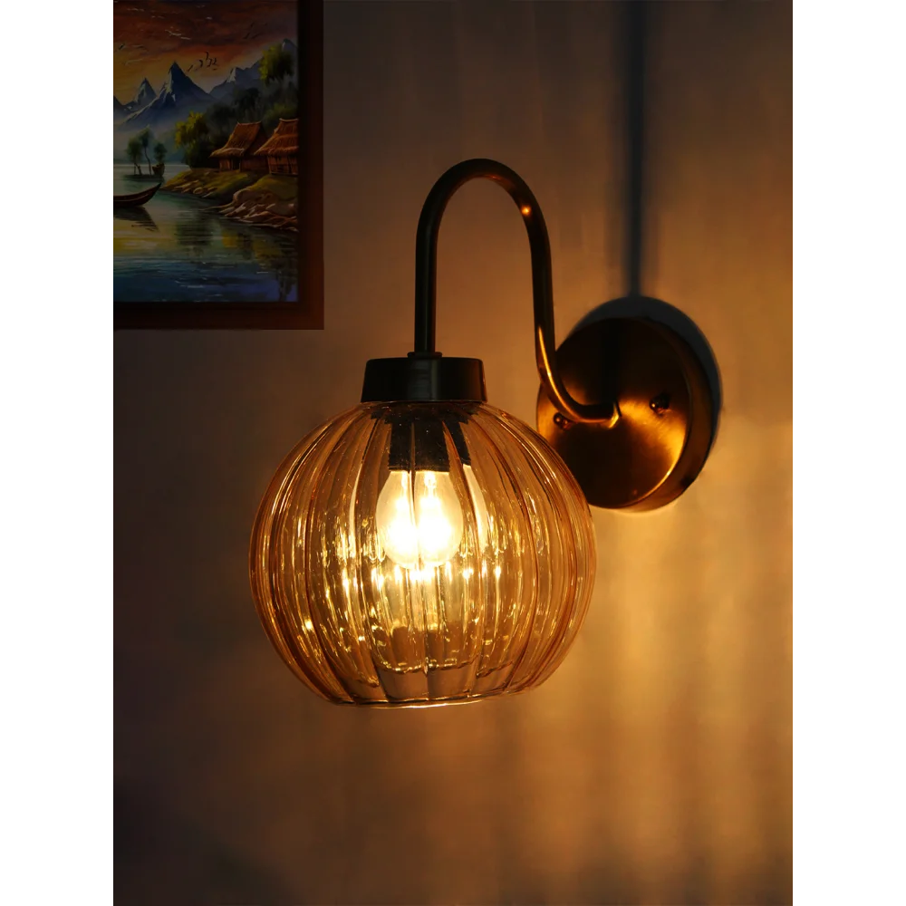 Decorative Brass Wall Sconce Ribbed Amber Glass | SKE-140063_DBWSRAG