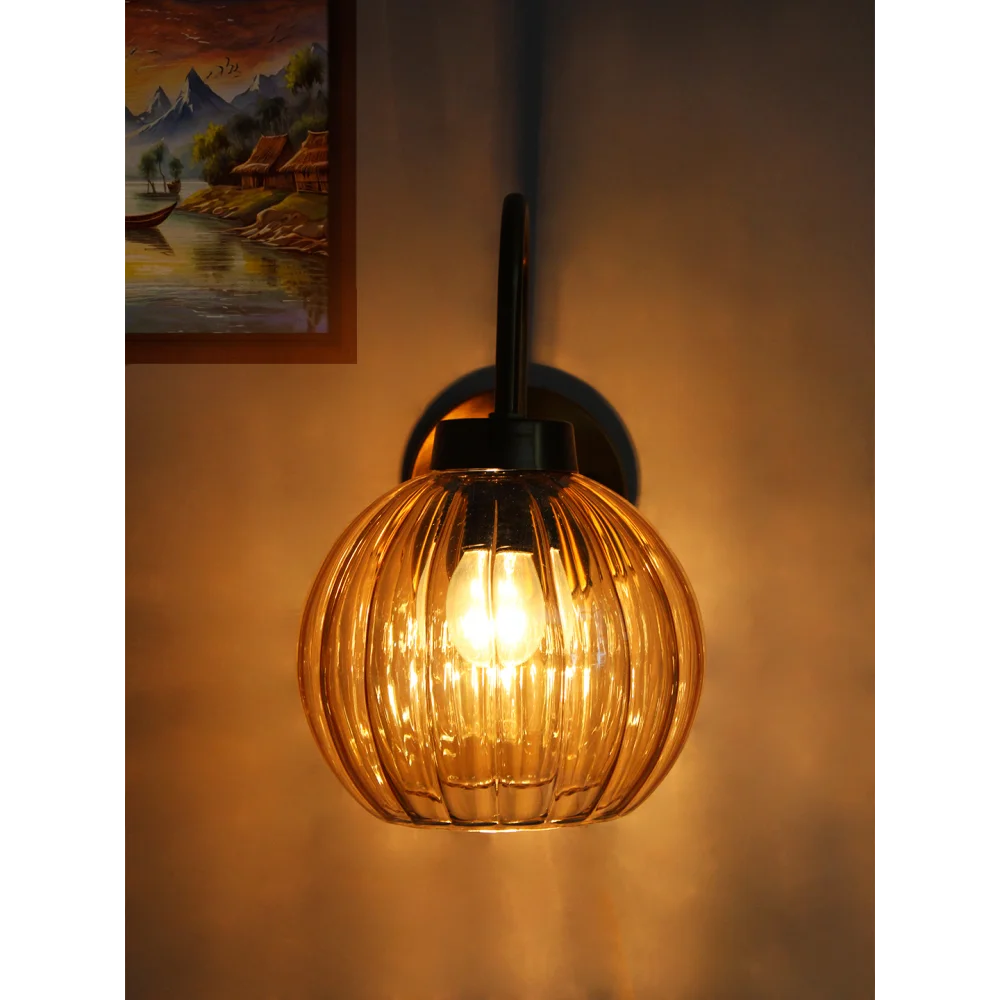 Decorative Brass Wall Sconce Ribbed Amber Glass | SKE-140063_DBWSRAG