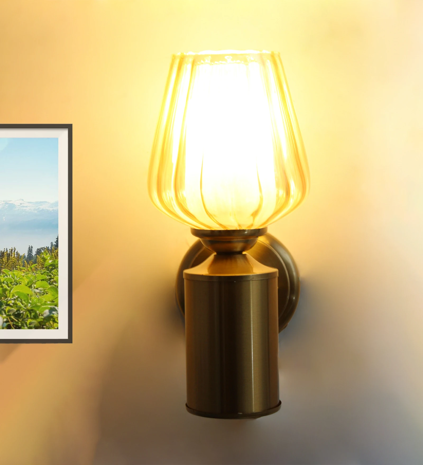 Golden Tulip Glass Brass Wall Mounting Light | SKE-140036-GTGW