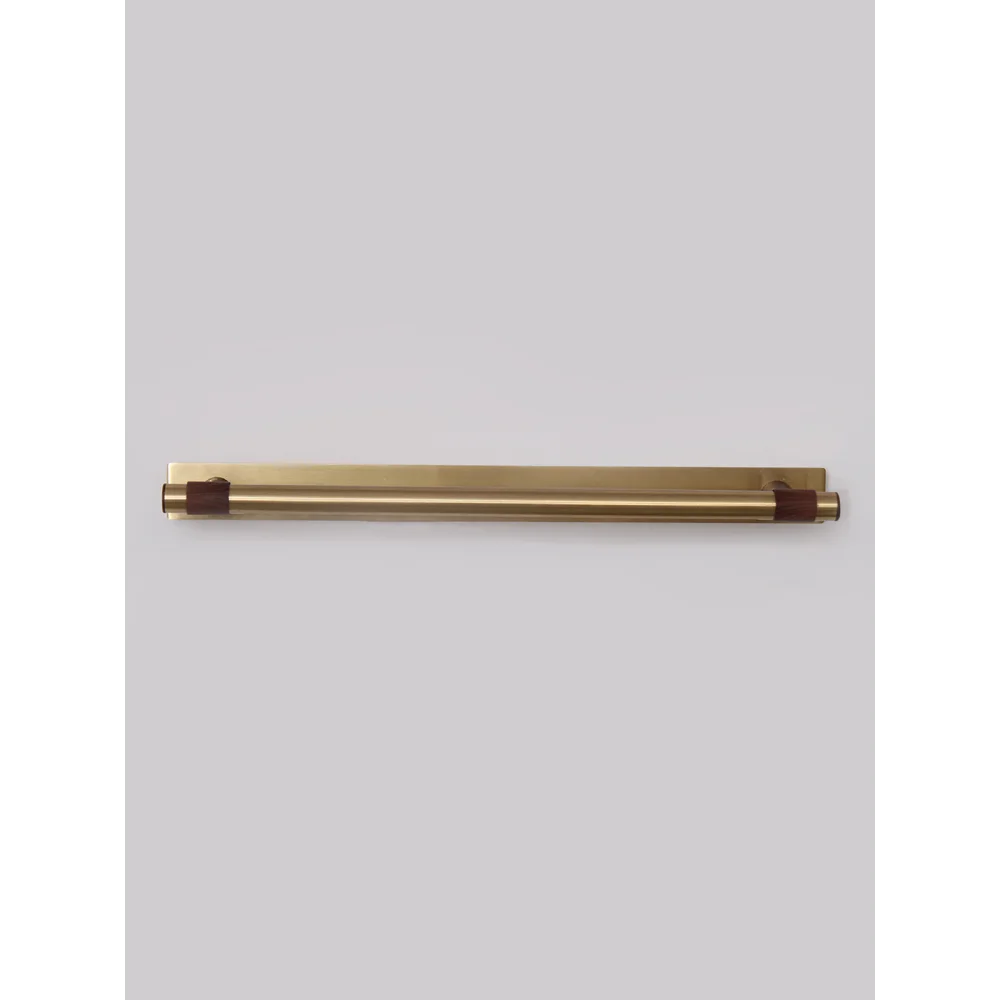 Classic Gold Finish Metal Picture Light | SKE-180008