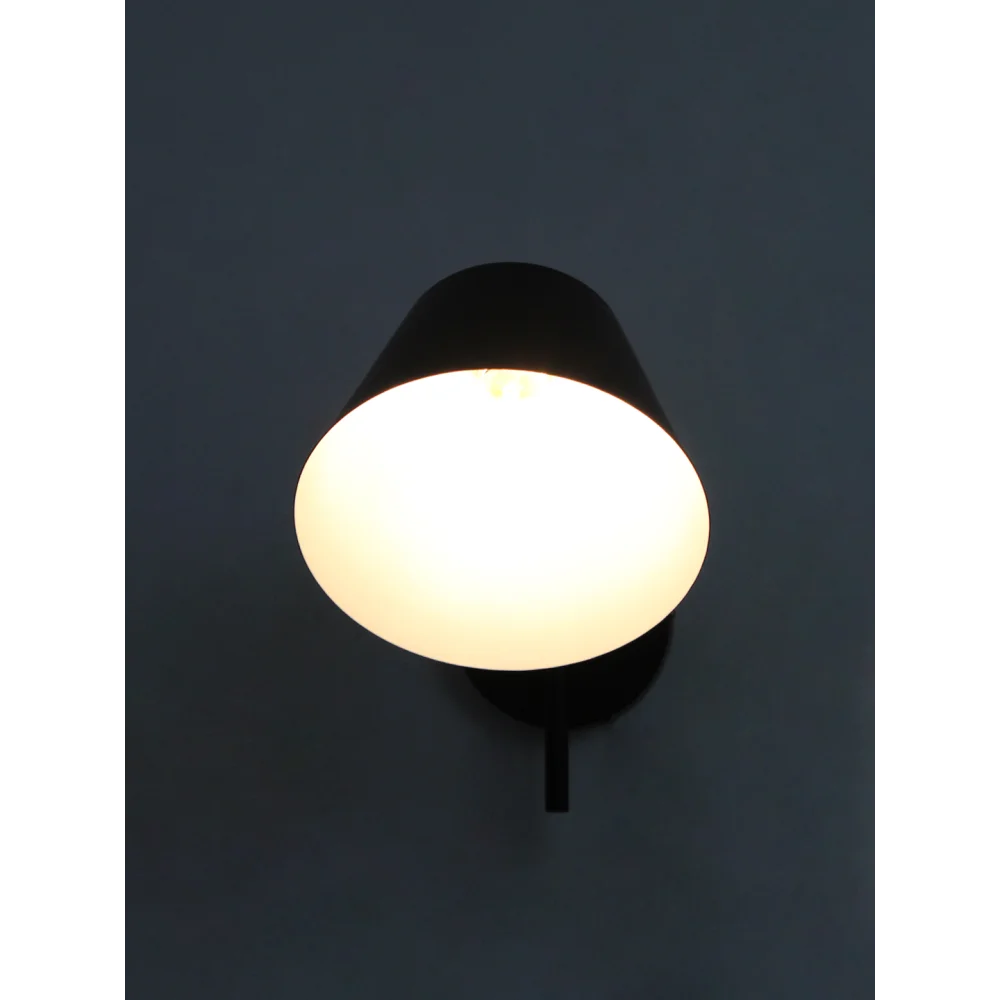 Modern Black Wall Light with Adjustable Shade for Living Room | SKE-140049