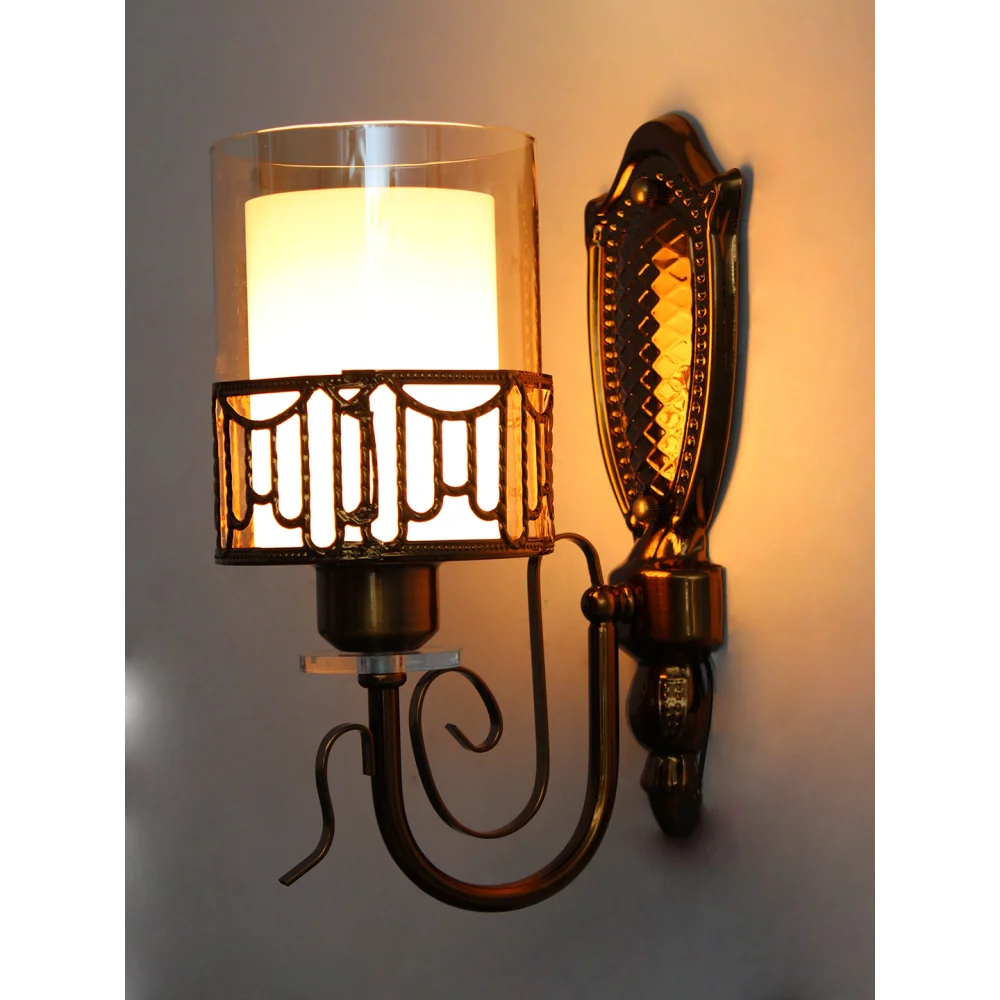 Luxury Golden Finish Wall Sconce with Ornate Design | SKE-140048
