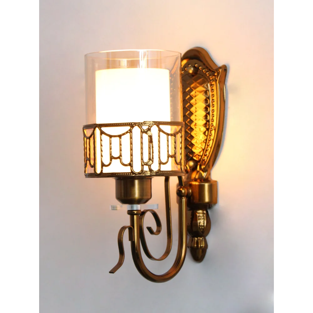 Luxury Golden Finish Wall Sconce with Ornate Design | SKE-140048