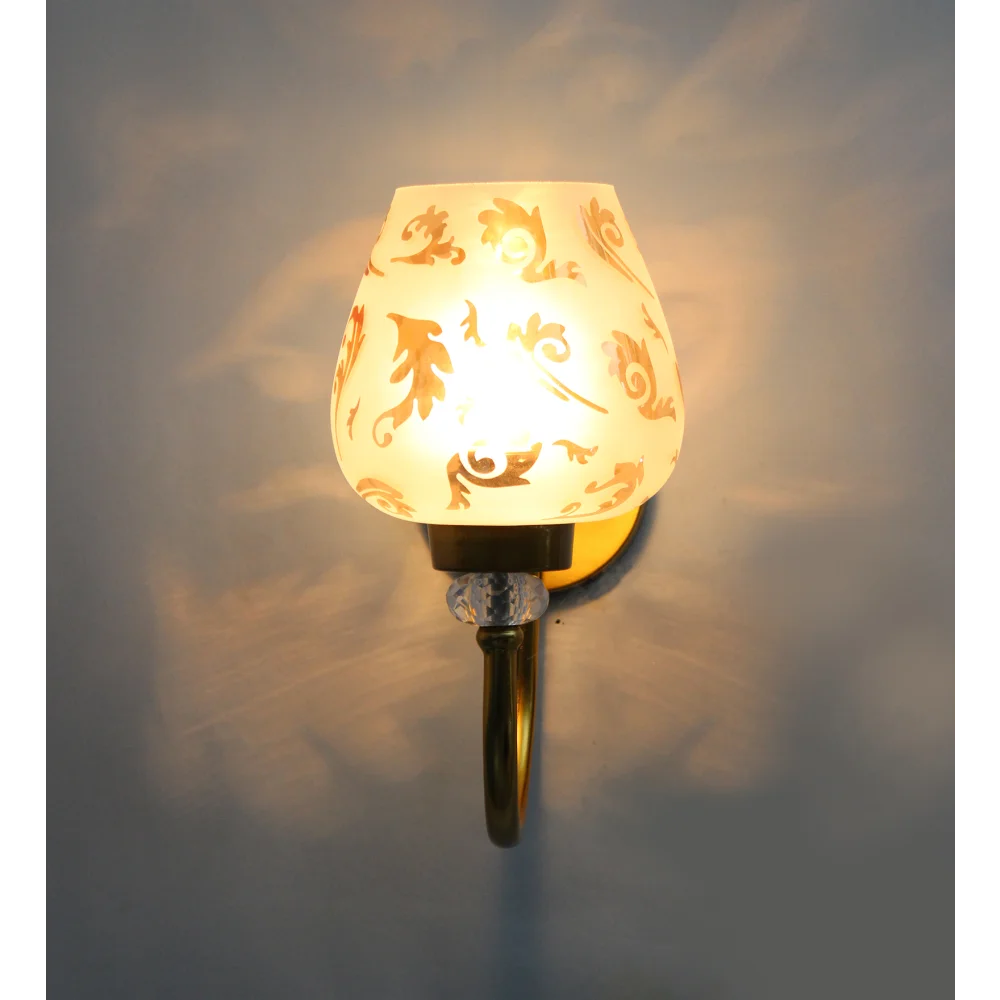 Elegant Vintage Wall Light with Floral Design Glass | SKE-140043