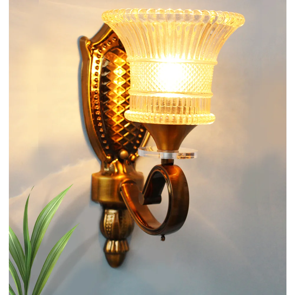 Vintage Brass Wall Sconce with Crystal Pendant and Decorative | SKE-140039