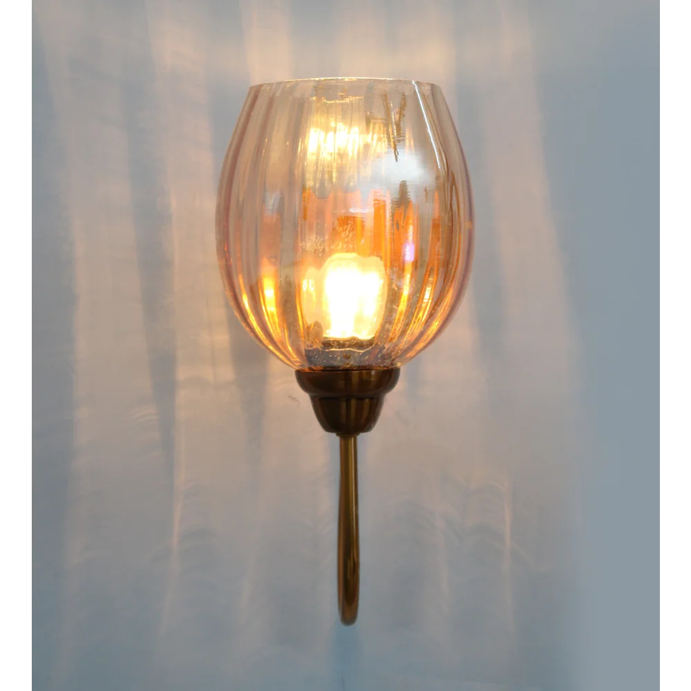 Modern Gold Finish Wall Sconce with Luster Ribbed Glass Shade | SKE-140038-MGWS
