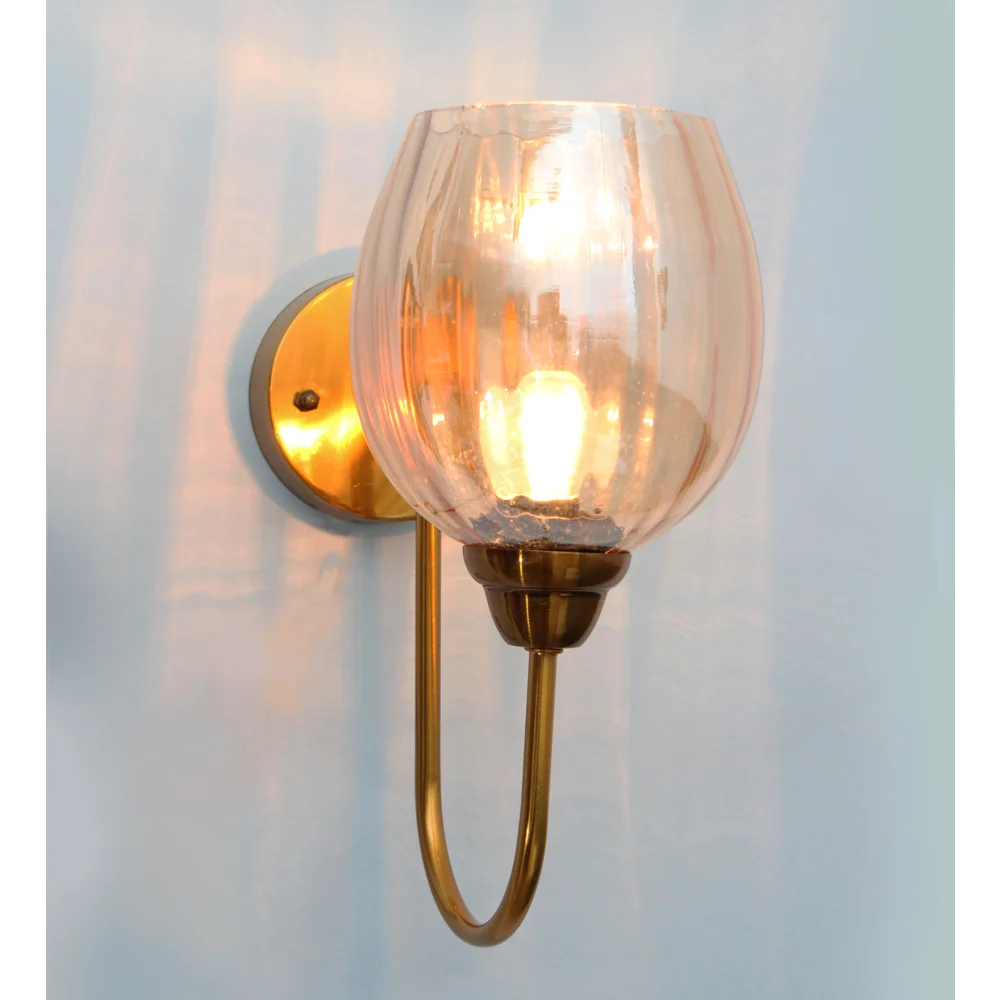 Modern Gold Finish Wall Sconce with Luster Ribbed Glass Shade | SKE-140038-MGWS