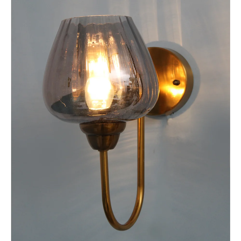 Modern Gold Finish Wall Sconce with Ribbed Smoked Glass | SKE-140038-MGFW