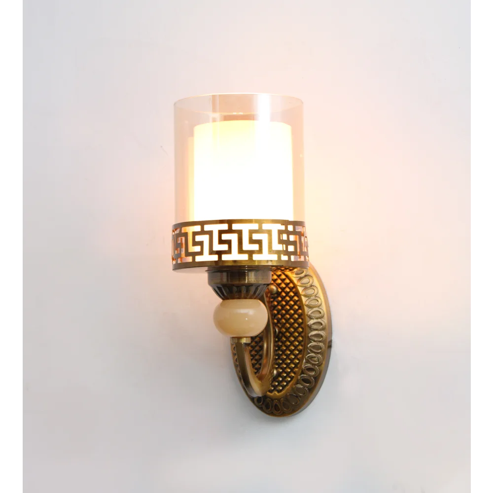 Vintage Brass Wall Sconce with Decorative Glass Shade | SKE-140037