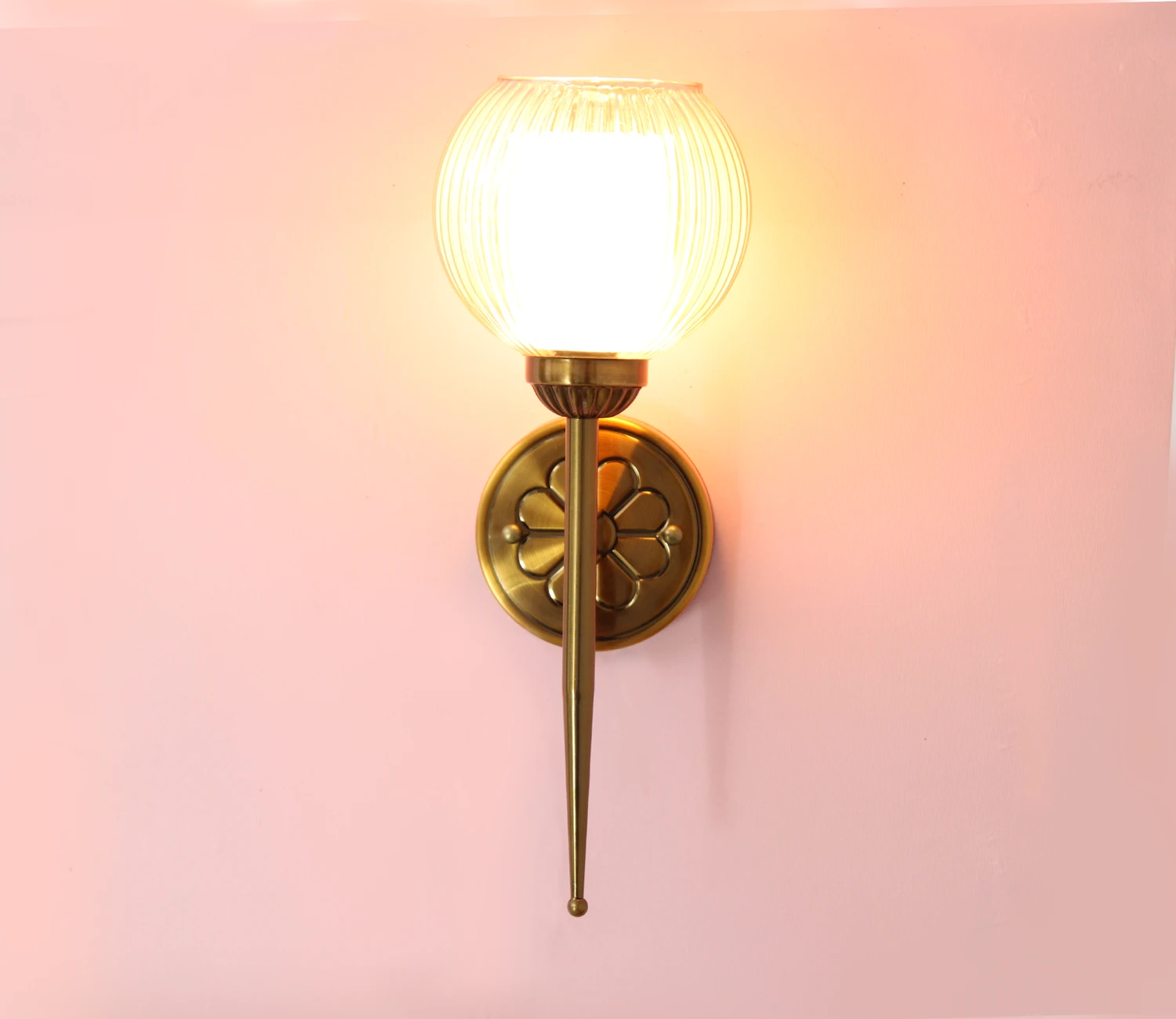 Antique Finish Wall Light With Ribbed Amber Glass | SKE-140035