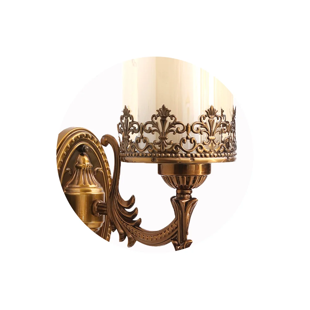 Decorative Wall Light With Ornate Design For Living Room | SKE-140011/1