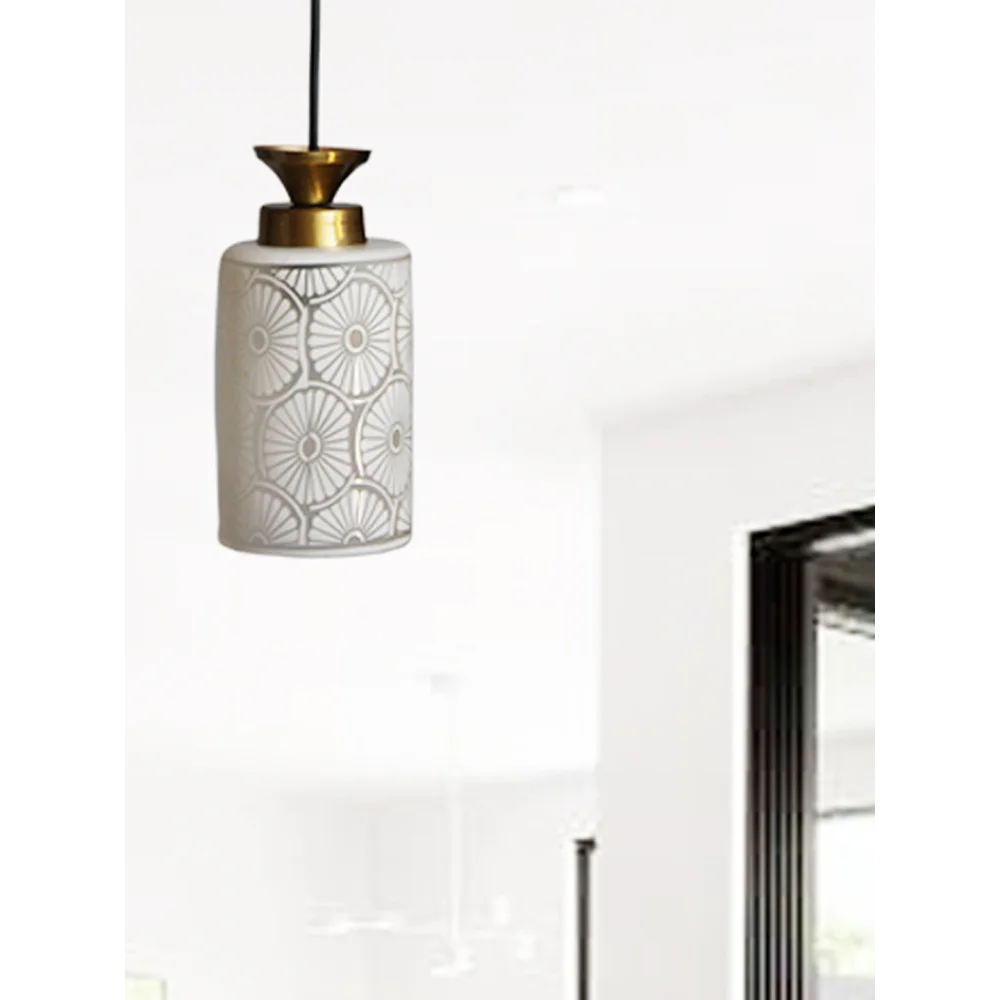 Elegant Ceramic Pendant Light with Floral Pattern |SKE-170004