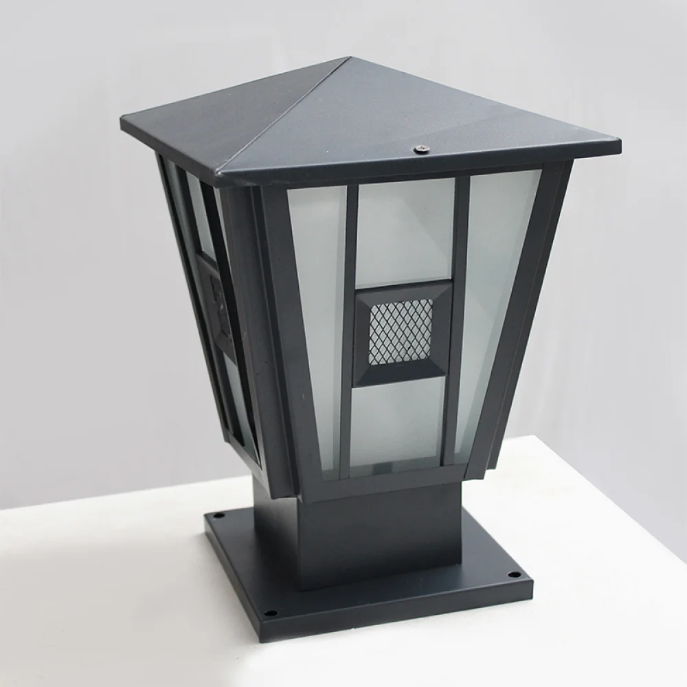 Modern Black Outdoor Gate Light with Frosted Glass | SKE-200006