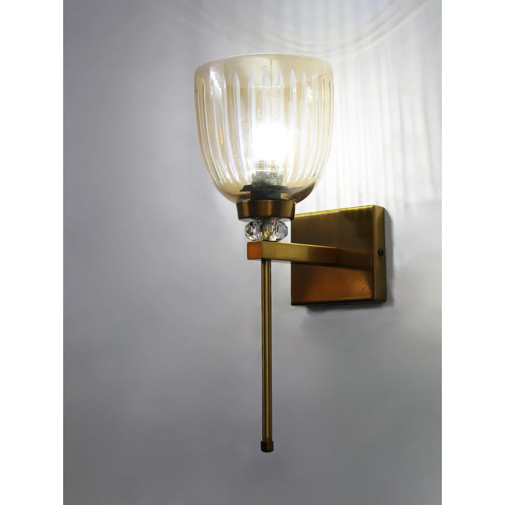 Brass Finish Ribbed Glass Wall Sconce | SKE-140072_BFRGWS
