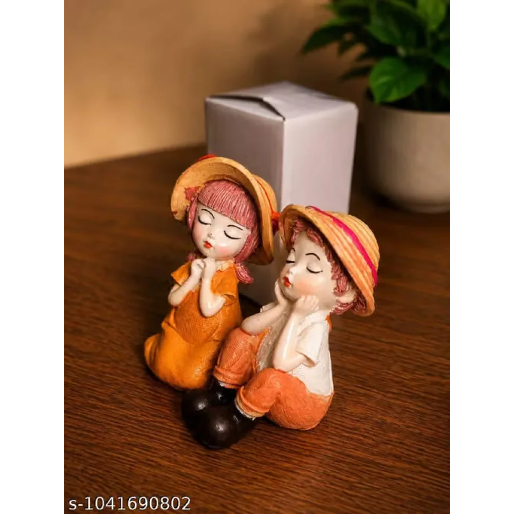 Idol & Figurine Luxury Dreaming Boy & Girl Decorative Showpiece Set | Handcrafted Resin Miniature Figurines for Home, Office Desk, Shelf & Gift Decoration