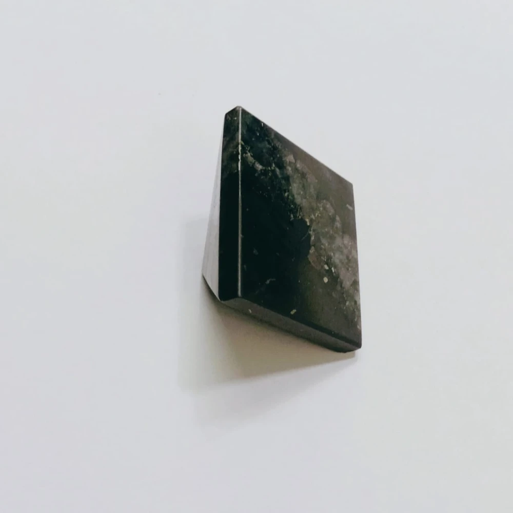 Healing Crystal polished Shungite Pyramid For Protection, Decoration