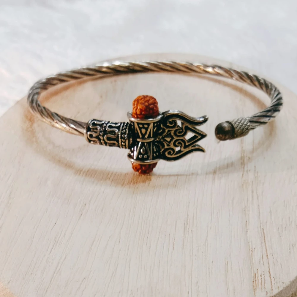 Designer Oxidized Bahubali Kada For Unisex Cuff Bracelet with Free Size.