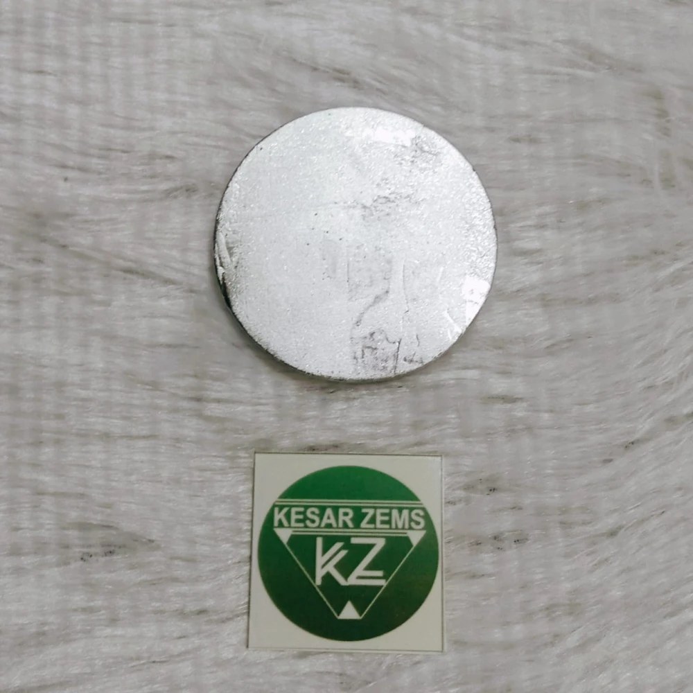 Mercury Goddess Laxmiji Charan Paduka Set In Round Shape (5 x 5 x 0.5).