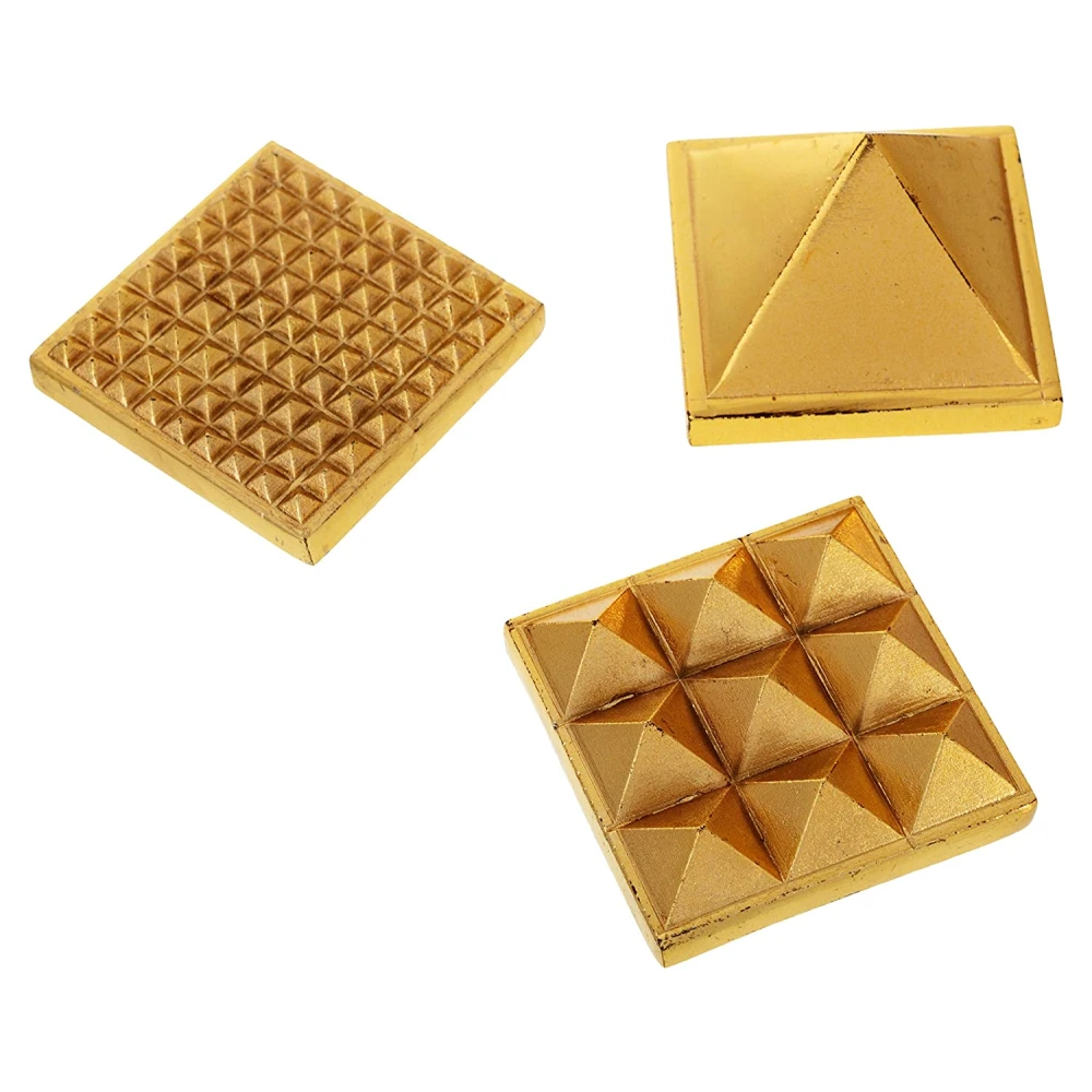 Zinc 3-Layer Wish Pyramid for showpiece (2.5 x 2.5 x 3 cm) Golden