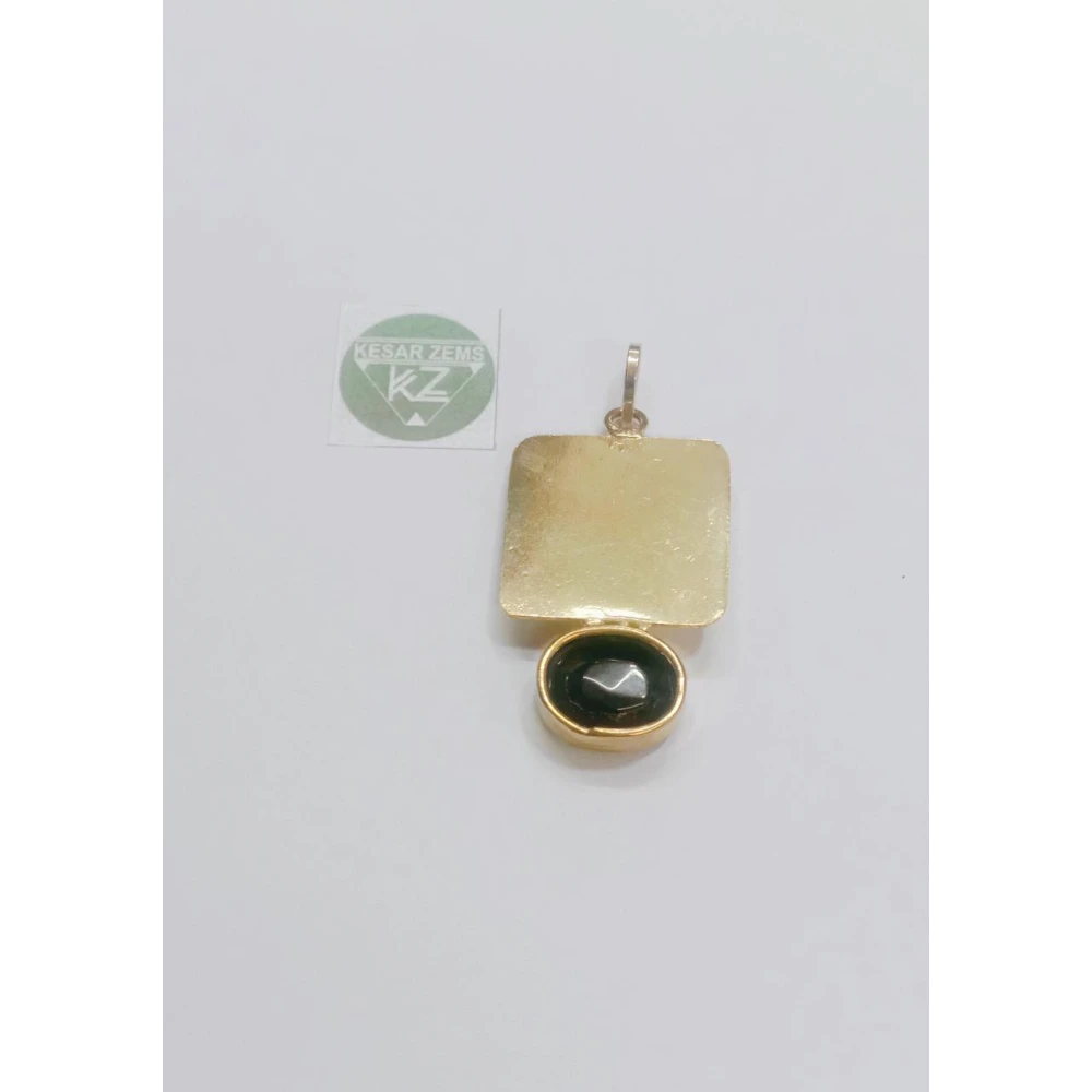 Shri Surya Yantra Pendant-Surya With Queen Colore Stone for Unisex.