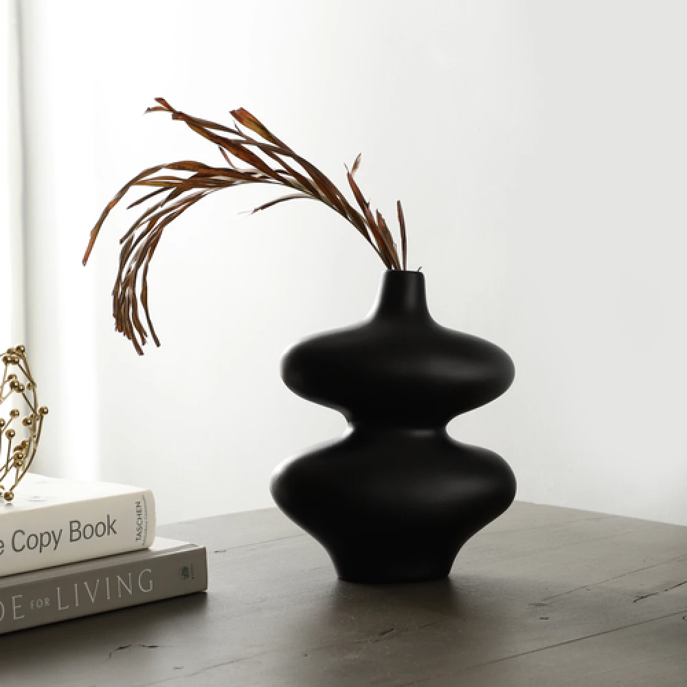 Ewan White & Black Vase