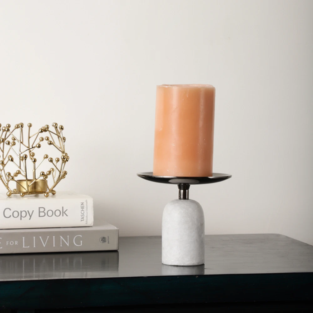 Marble Pri Pillar Candle mini stand in black & Gold
