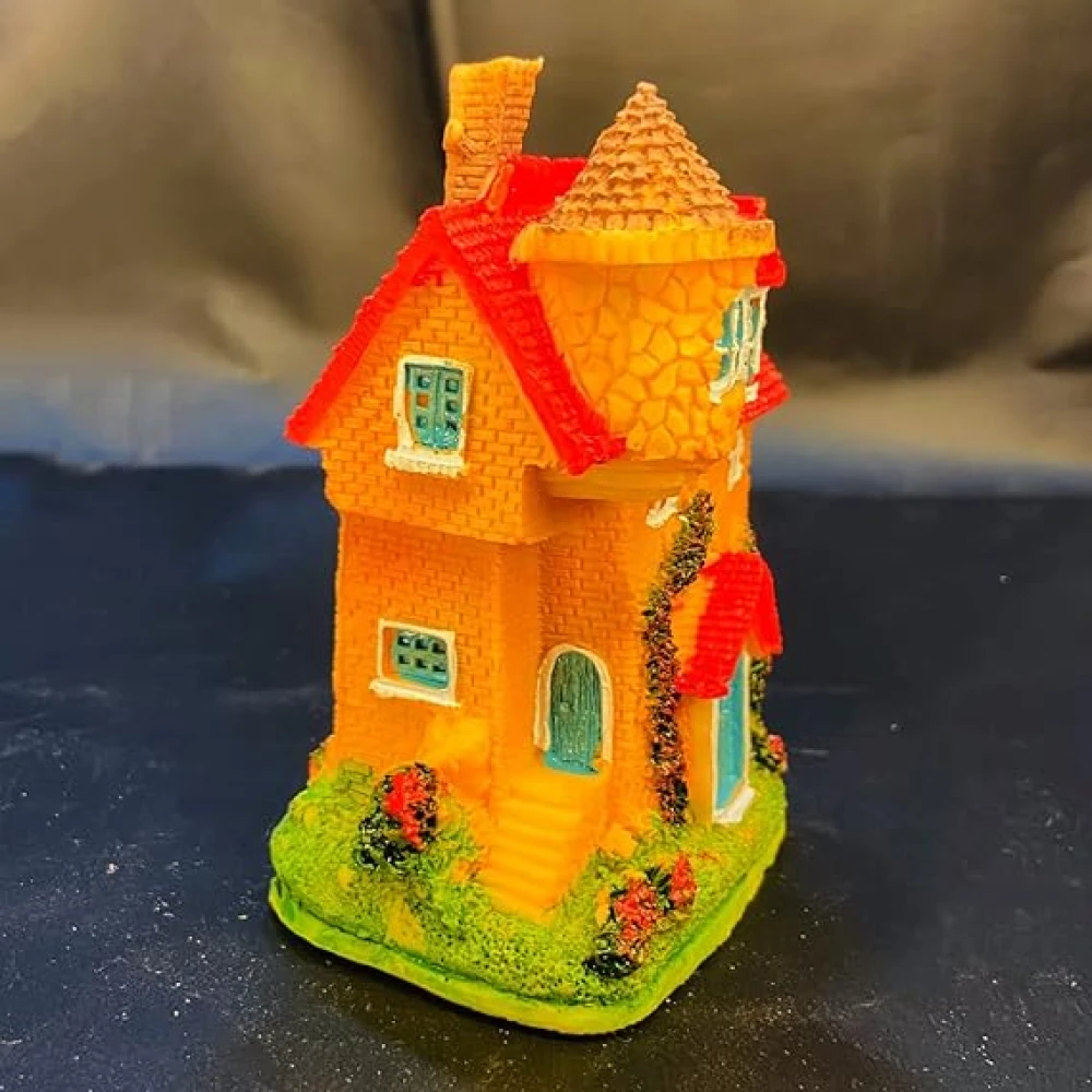 Charming House Beneath the Tree – Enchanting Miniature for Home & Garden Decor