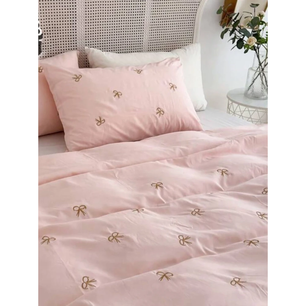 Embroided Cotton Bedsheet with 2 pillow covers (Pink)