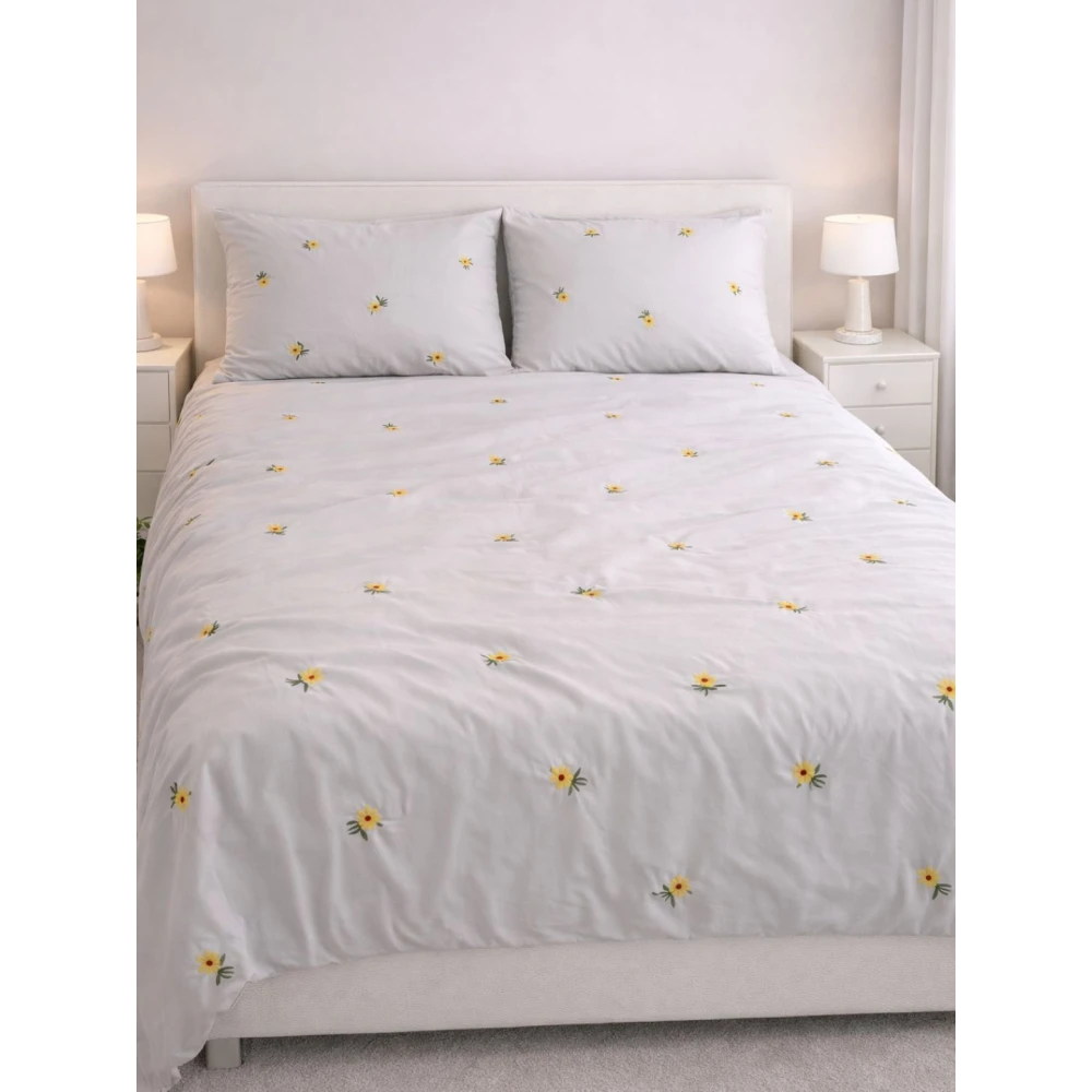 Embroided Cotton Bedsheet with 2 pillow covers in White color