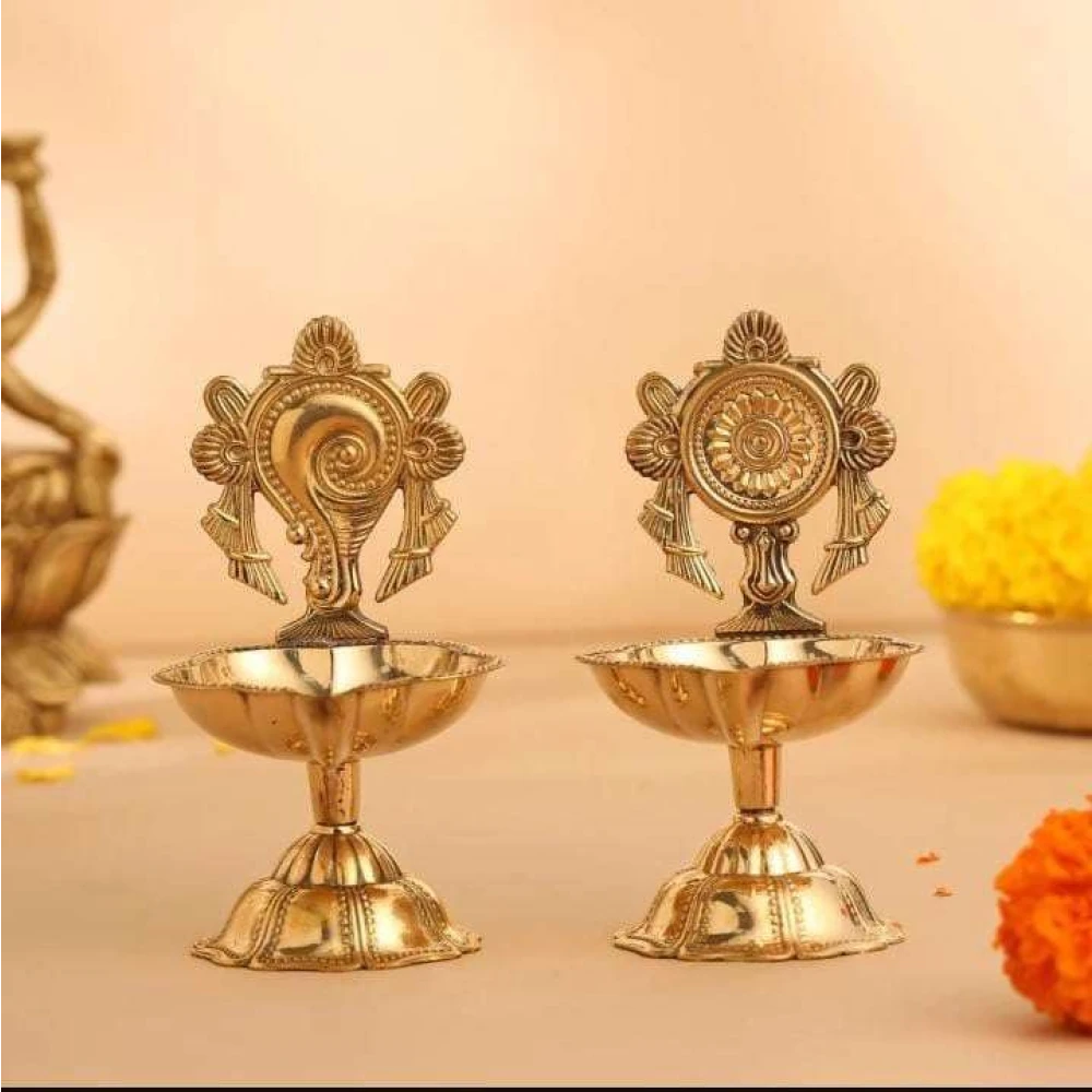 Heaven Decor Brass Shankh Chakra Decorative Pooja Diya Brass (Pack of 2) Table Diya Set  (Height: 3.5 inch)